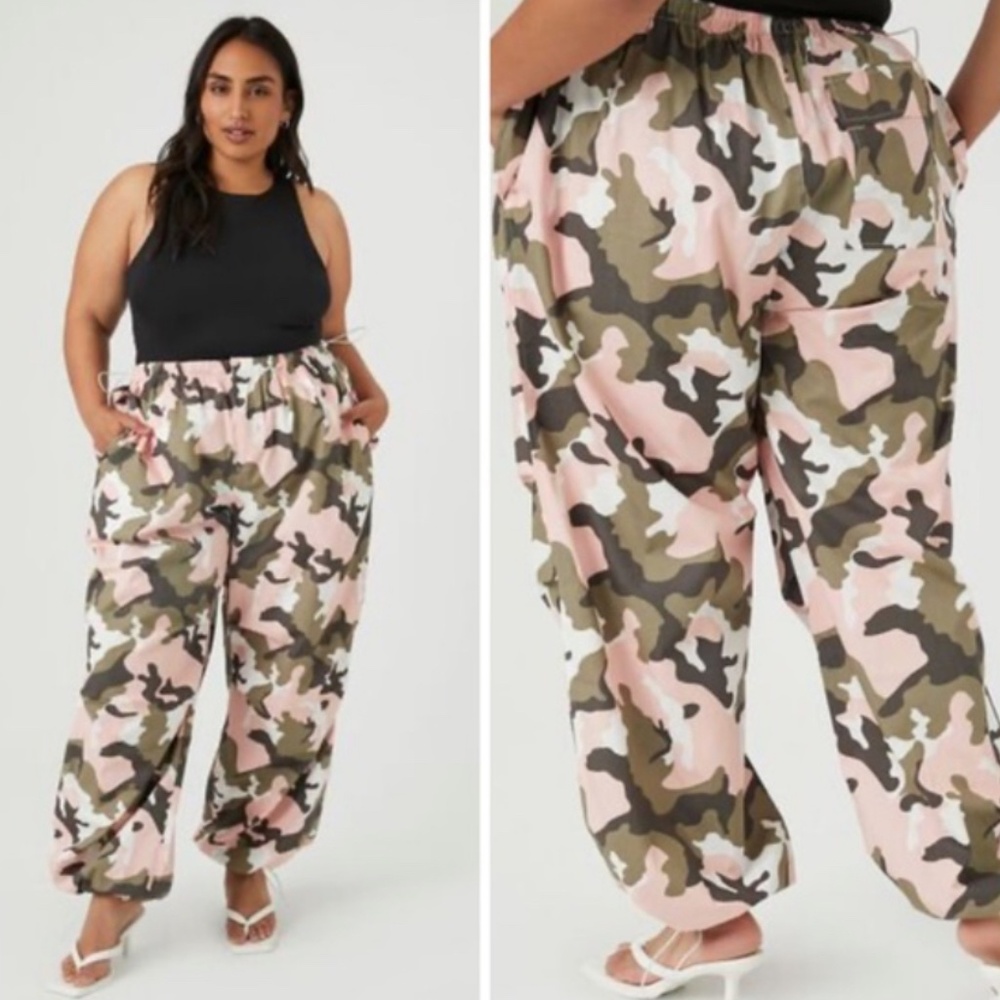 Forever 21 Plus Honey Peach Pink Camo Parachute Cargo Pant | OX